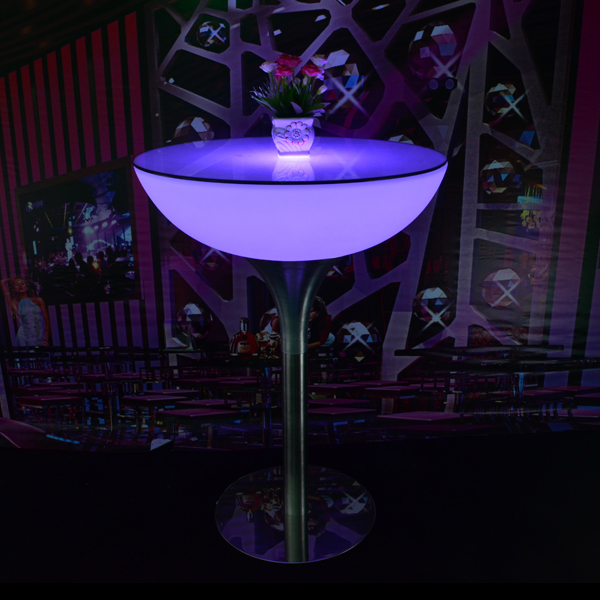 Round-Cocktail-Tables